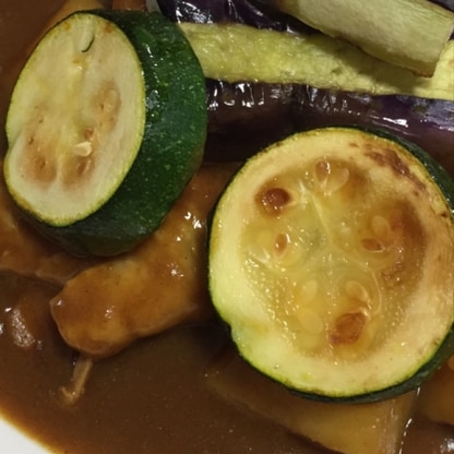 ふみふみこさん、先日はレポありがとうございました♪グリル野菜カレーにのせました♪